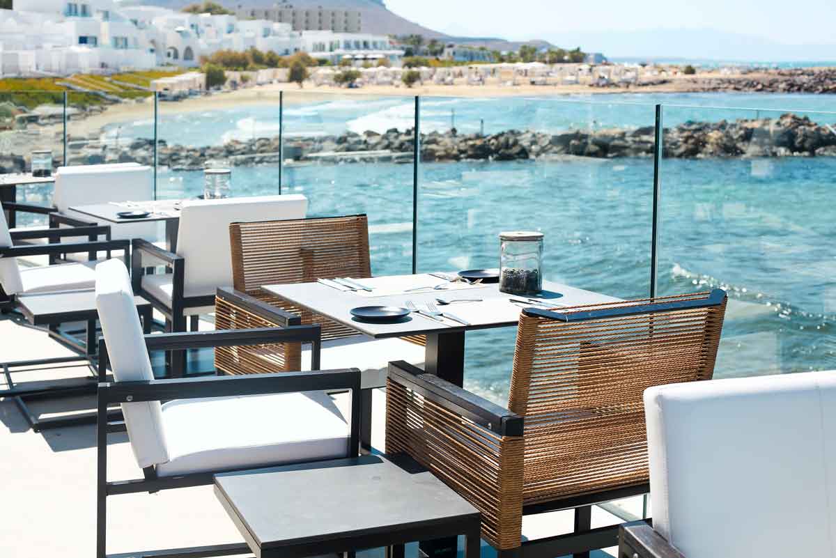 Paravientos de cristal en terraza — CostaGlass